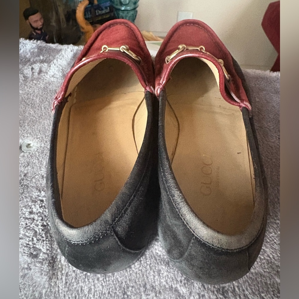 Vintage Gucci loafers burgundy and black two tone with gold tone horsebit - Picture 10 of 12